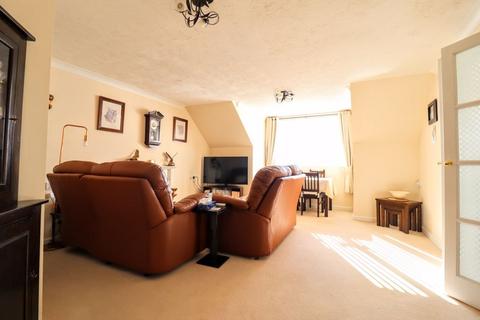 1 bedroom apartment for sale, Clifford Avenue, Bletchley, Milton Keynes