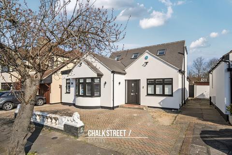 34 Beverley Gardens, Hornchurch, RM11 3PA