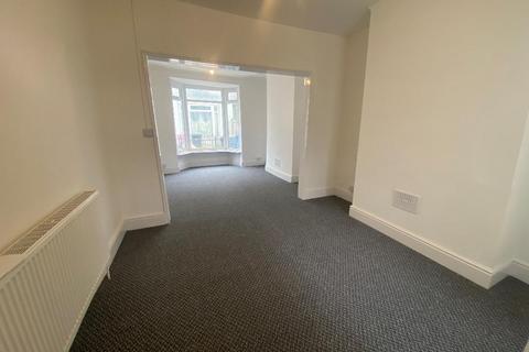 2 bedroom terraced house to rent, Albert Avenue, Wellsted Street, Hull, HU3 3AP