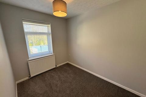 27 Basingstoke Close, Freshbrook, Swindon, SN5 8RB