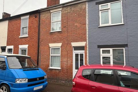 2 bedroom terraced house to rent, New Street, Gloucester