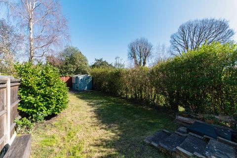 39a Manor Drive, Surbiton, KT5 8NF