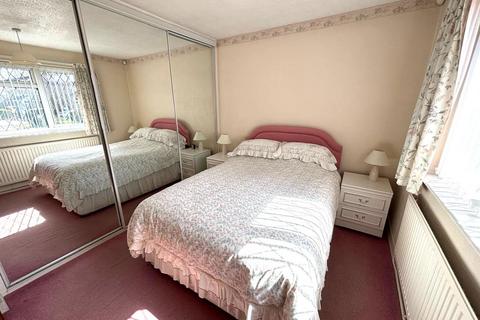 4 Walgrave Close, Northampton, NN3 9SJ