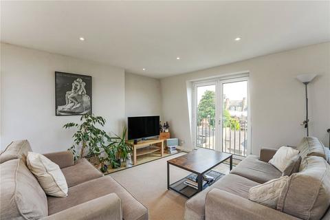 3 bedroom flat for sale, Netherwood Road, London, W14