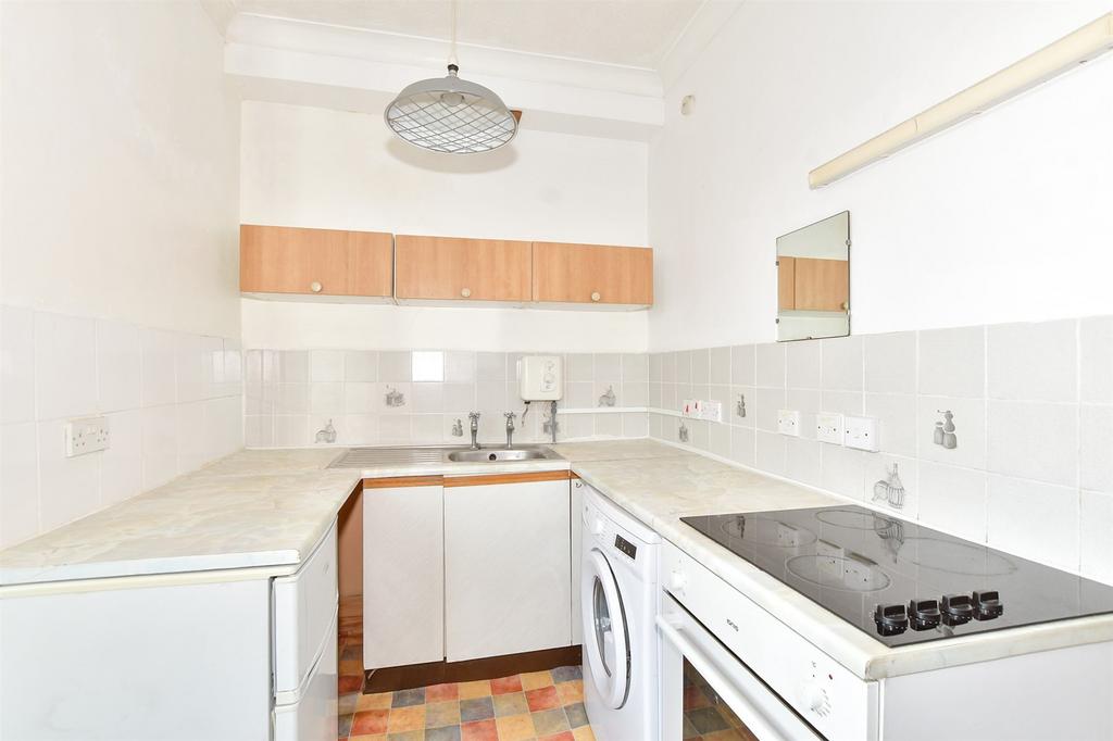 Lounge/ Kitchen