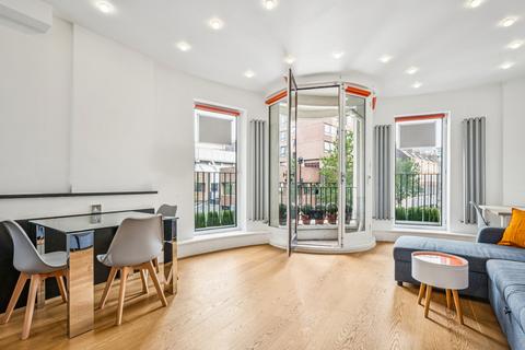 2 bedroom flat for sale, Marshall Street, London, W1F