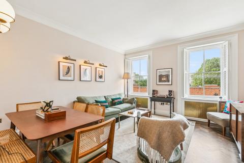 1 bedroom flat for sale, Ennismore Gardens London