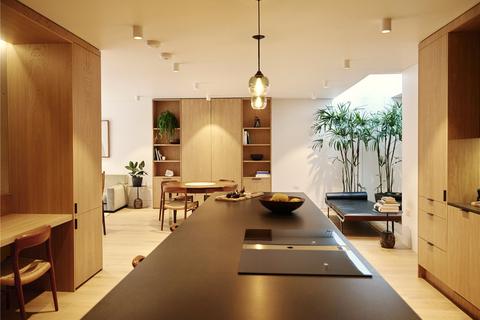 3 bedroom flat to rent, Weymouth Mews, Marylebone, W1G