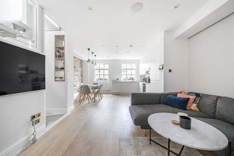 3 bedroom flat to rent, Windmill Street, London, W1T