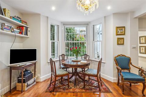 2 bedroom flat to rent, Campden Grove, London, W8