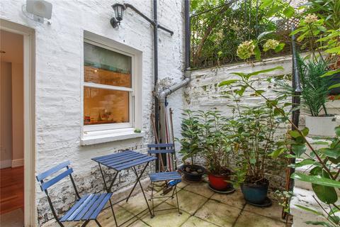 2 bedroom flat to rent, Campden Grove, London, W8