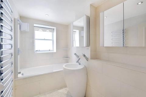 2 bedroom flat to rent, Earl's Court Square, London, SW5