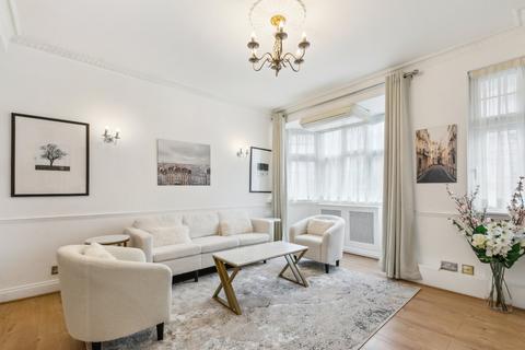 4 bedroom flat to rent, Brompton Road, London, SW3