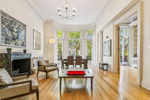 2 bedroom flat to rent, Ennismore Gardens, London, SW7