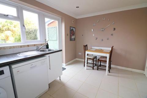 9 Troon Gardens, Luton, LU2 7GB