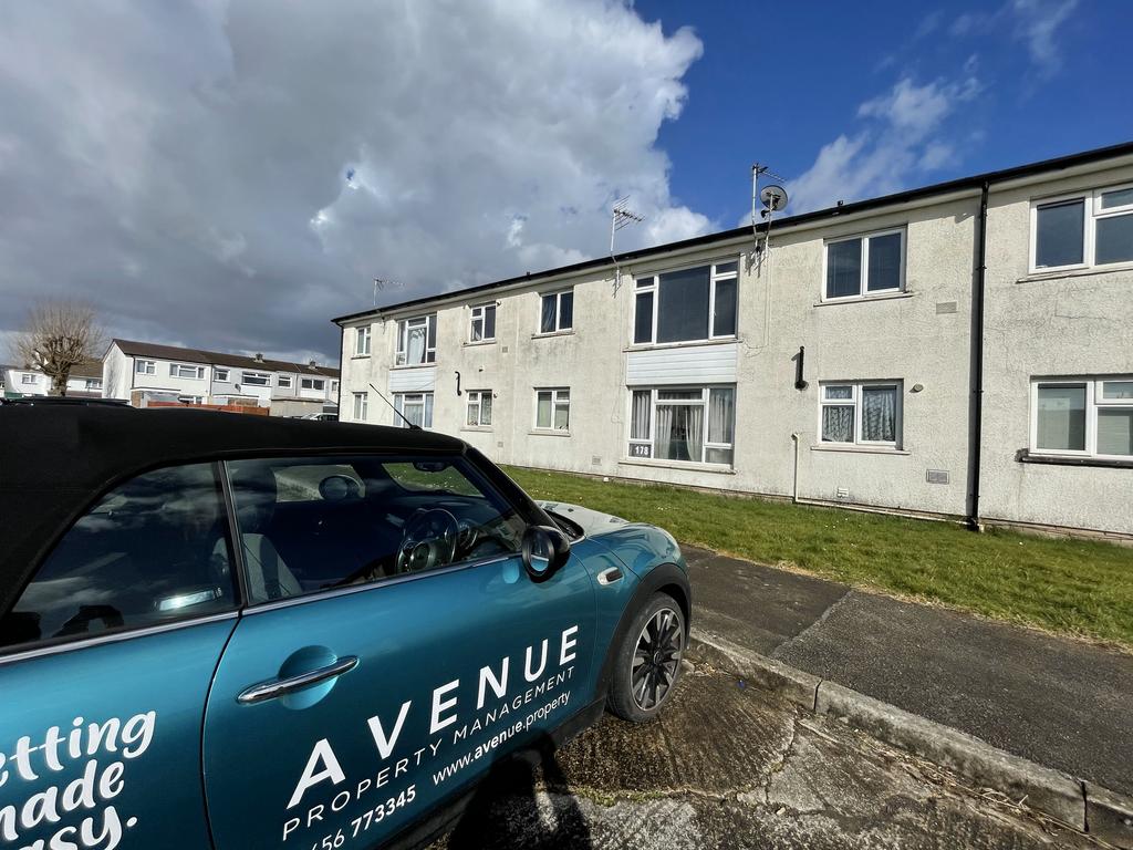 Exterior Bridgend CF31