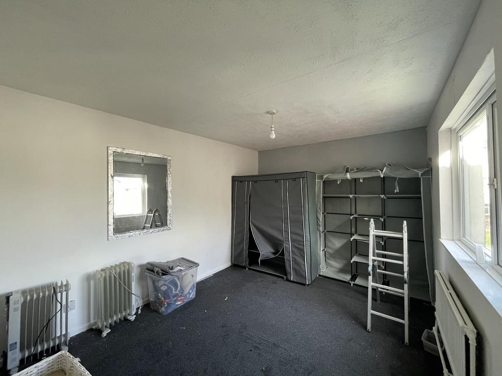 Bedroom Back Bridgend CF31