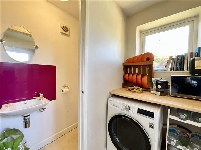 Utility &amp; downstairs wc