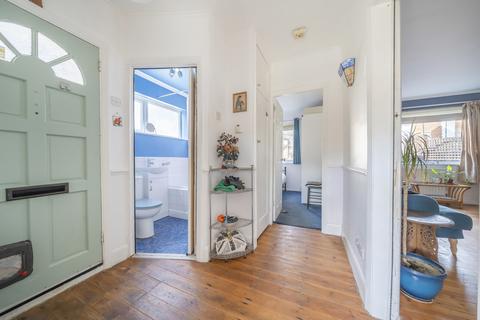 185 Moremead Road, London, SE6 3LU