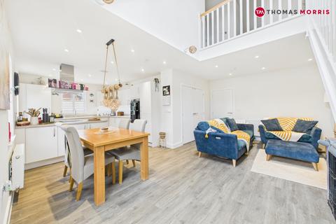 4 bedroom detached house for sale, Binder Place, Bedfordshire SG18