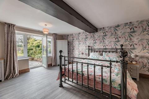 6 bedroom property with land to rent, Cuckstool Lane, Burnley BB12