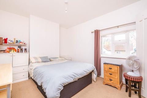 27 Oliver Road, Sutton, SM1 4QF