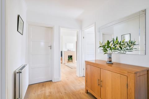 5 Rosebery Close, Morden, SM4 4NR