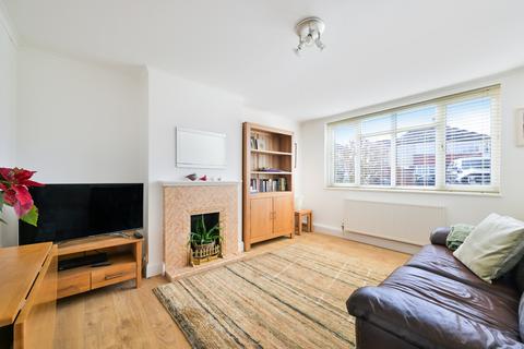 5 Rosebery Close, Morden, SM4 4NR