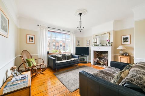 220 Ridge Road, Sutton, SM3 9LY