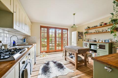 220 Ridge Road, Sutton, SM3 9LY