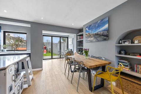 undefined, Kingsbridge Road, Morden SM4