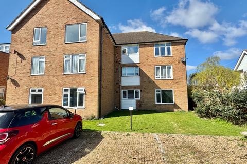 2 bedroom apartment for sale, Cherry Garden Avenue, Kent CT19