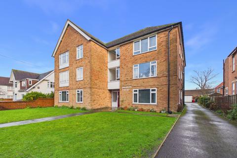 2 bedroom apartment for sale, Cherry Garden Avenue, Kent CT19
