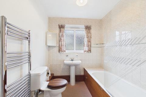 2 bedroom apartment for sale, Cherry Garden Avenue, Kent CT19