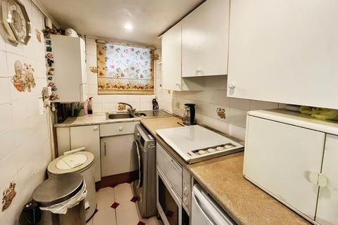 1 bedroom end of terrace house for sale, Market Street, Hyde SK14