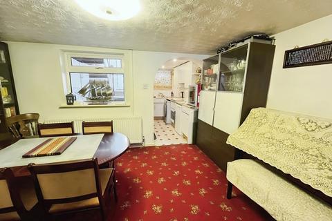 1 bedroom end of terrace house for sale, Market Street, Hyde SK14