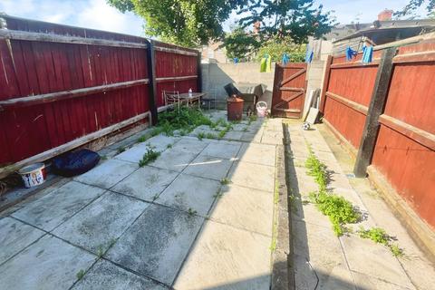 39 Hildyard Street, Grimsby, DN32 7LU