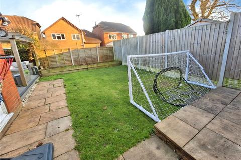 9 Walnut Close, Hartshill, Nuneaton, CV10 0XH