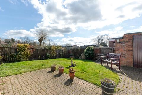 37 Deneway, Rowlands Gill, NE39 1BB