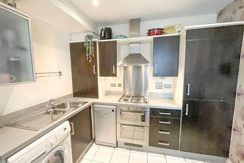 1 bedroom flat for sale, Quainton Road, Leicester
