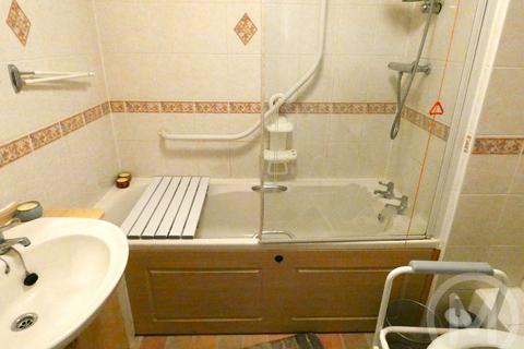 1 bedroom retirement property for sale, Holroyd Court, Queens Promenade, Bispham