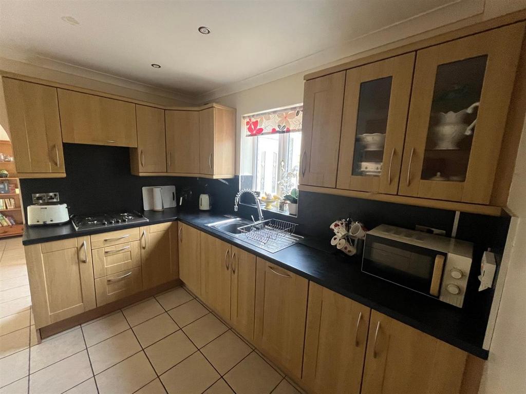 Fitted Kitchen