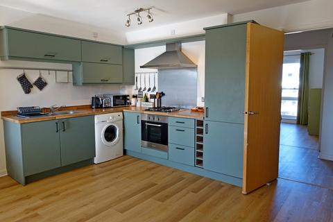 2 bedroom flat for sale, Hawkhill Close, Edinburgh, EH7