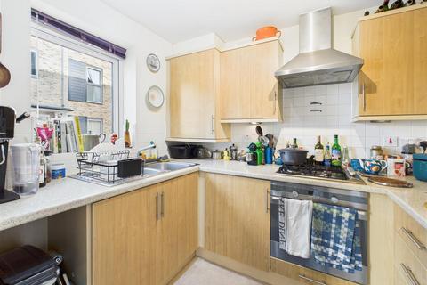 4 Gladeside, Chesterton, Cambridge, CB4 1GA