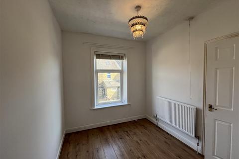 63 Compton Street, Bradford, BD4 9NE