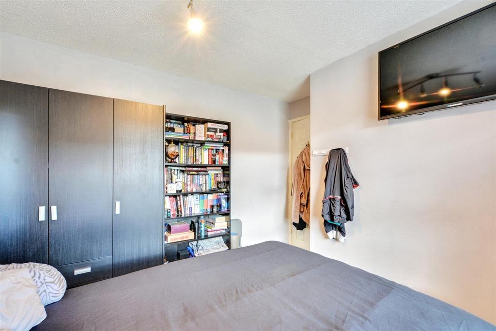 Bedroom 2 2.jpeg