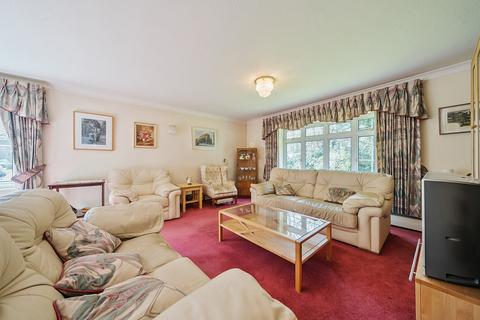 2 bedroom apartment for sale, Myrtleside Close, Northwood