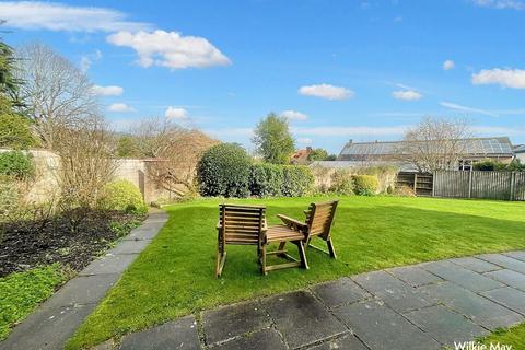 7 Bernard Crescent, Minehead, TA24 5HP
