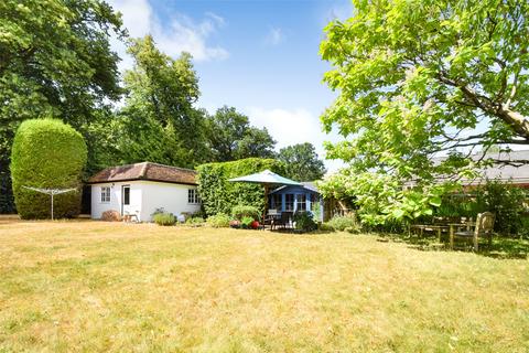 undefined, Vicarage Lane, Hampshire GU46
