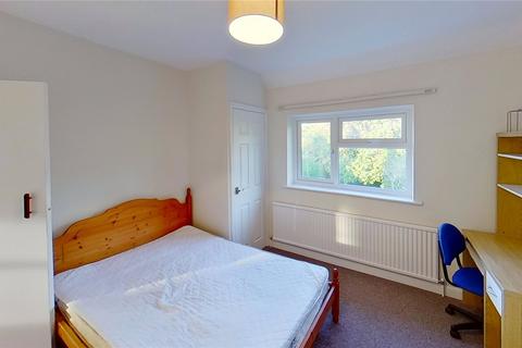 4 Cherry Tree Avenue, Guildford, GU2 7XB